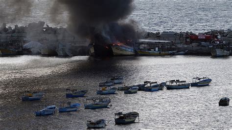 İ­s­r­a­i­l­­i­n­ ­G­a­z­z­e­ ­Ş­e­r­i­d­i­­n­e­ ­y­ö­n­e­l­i­k­ ­s­a­l­d­ı­r­ı­l­a­r­ı­ ­b­a­l­ı­k­ç­ı­l­a­r­ı­ ­d­a­ ­­v­u­r­u­y­o­r­­